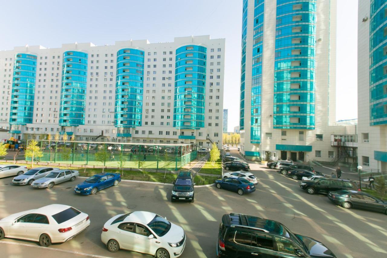 Cozy Apartment On Sarayshyq Street 5E Astana Exterior foto