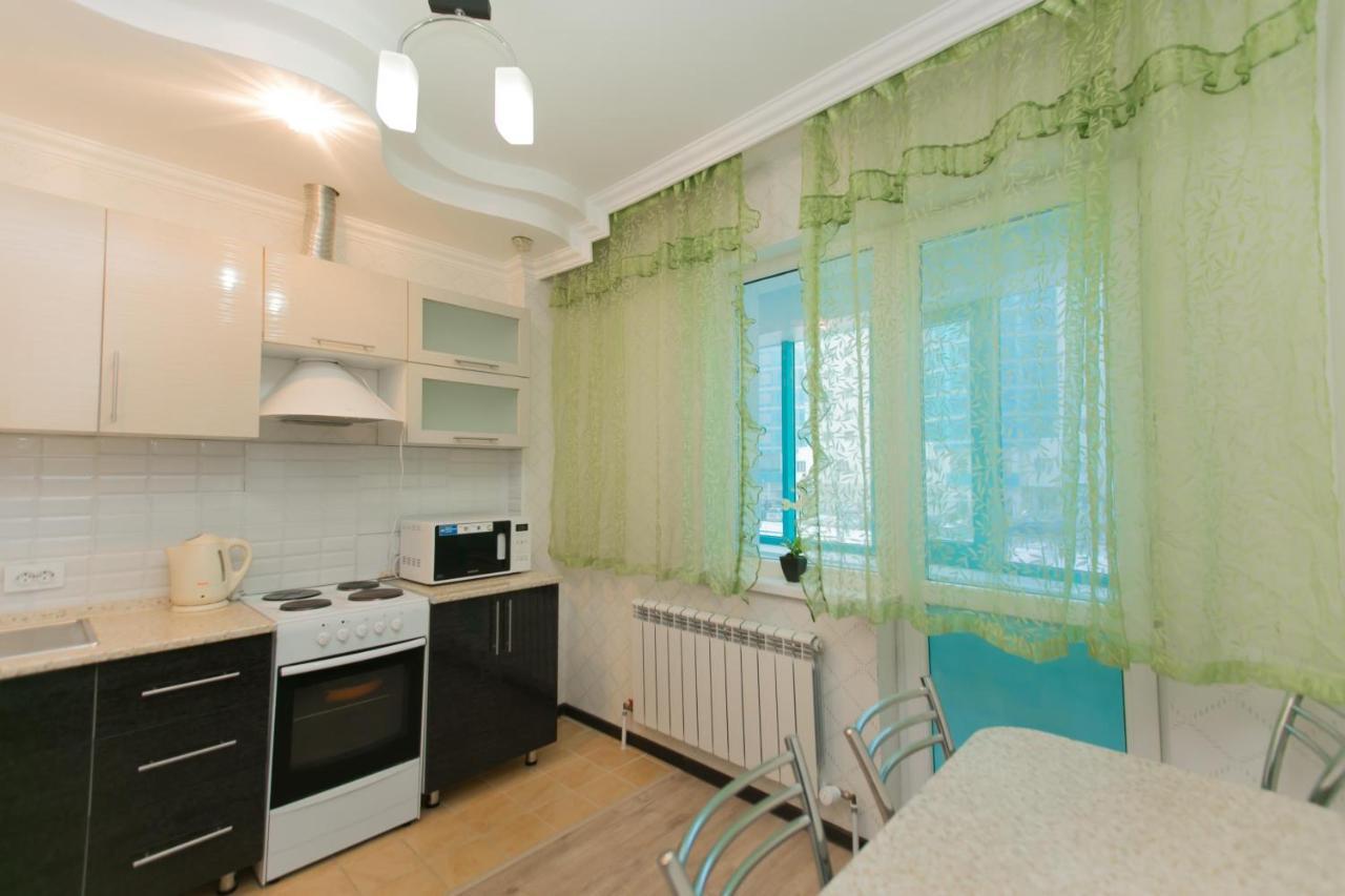Cozy Apartment On Sarayshyq Street 5E Astana Exterior foto